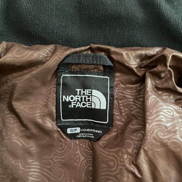 North Face Small Women’s Ski Coat - Picture 3 of 5
